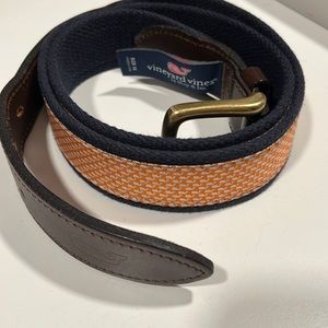Orange Whale belt vinyard vines size 36